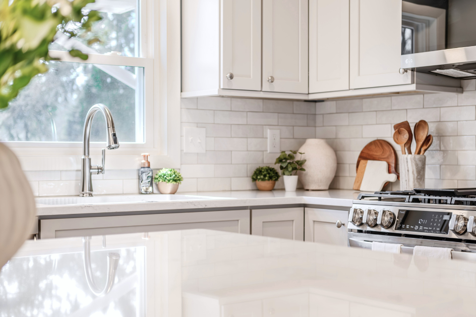 essential considerations for choosing kitchen countertops quartz countertop sink and cabinets custom built michigan